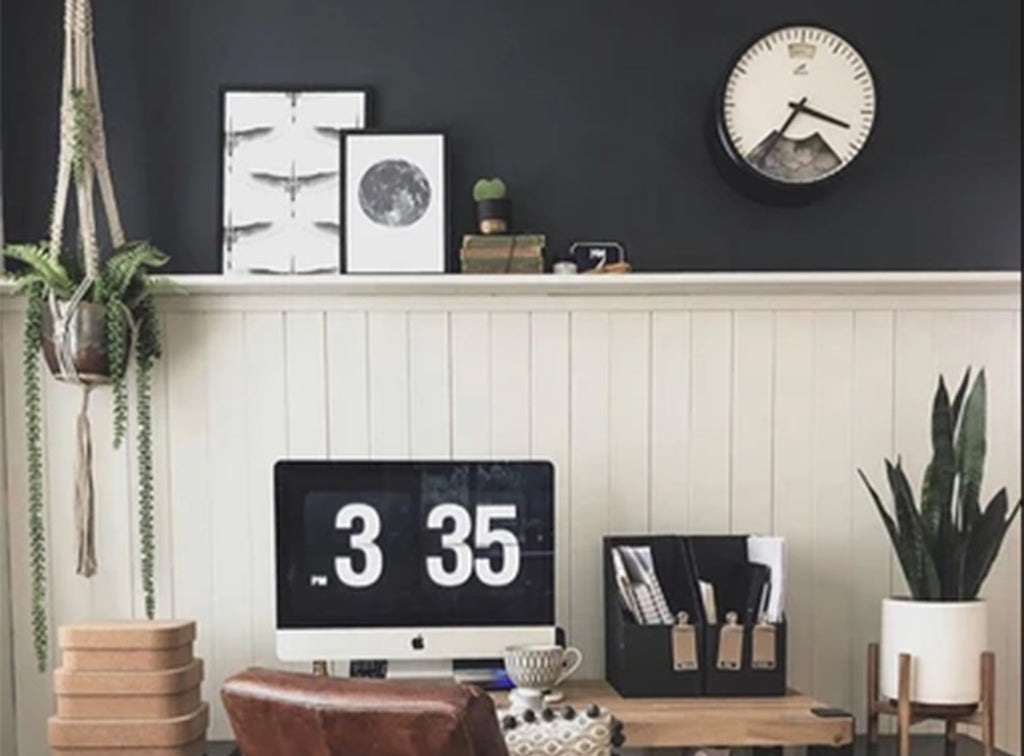 Meet the Blogger and their Weather Clock - Laura from The Indigo House